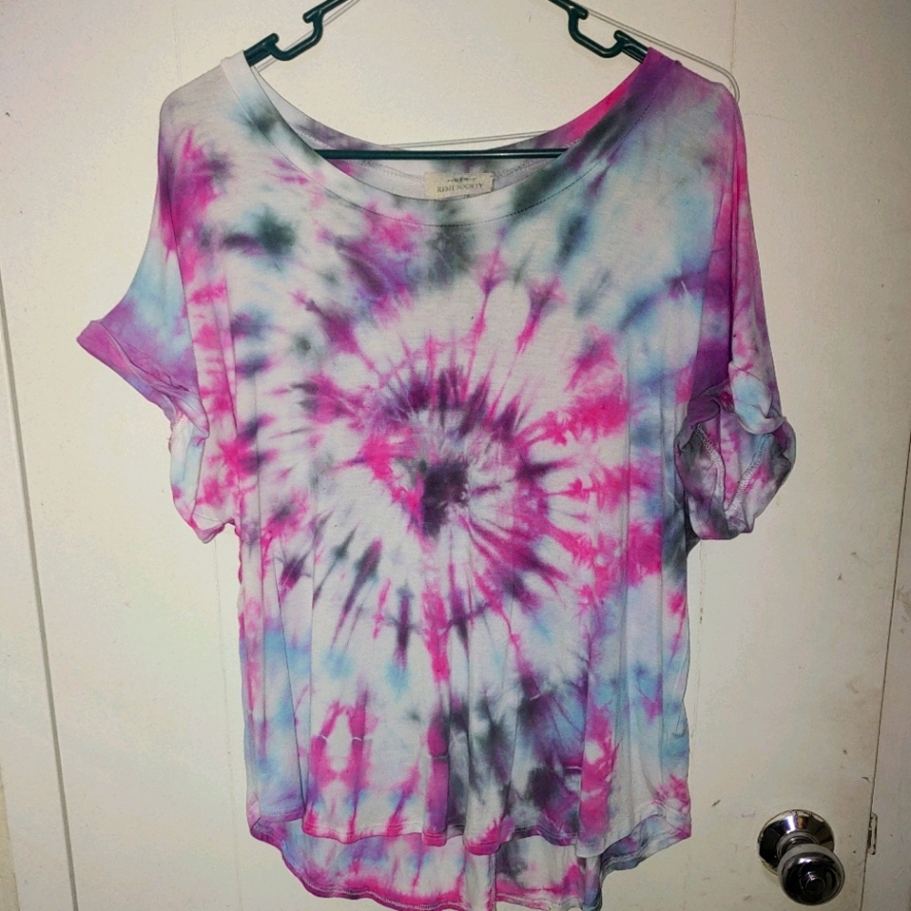 Handmade Tie Dye Flowy Pink & Blue Rayon T-Shirt